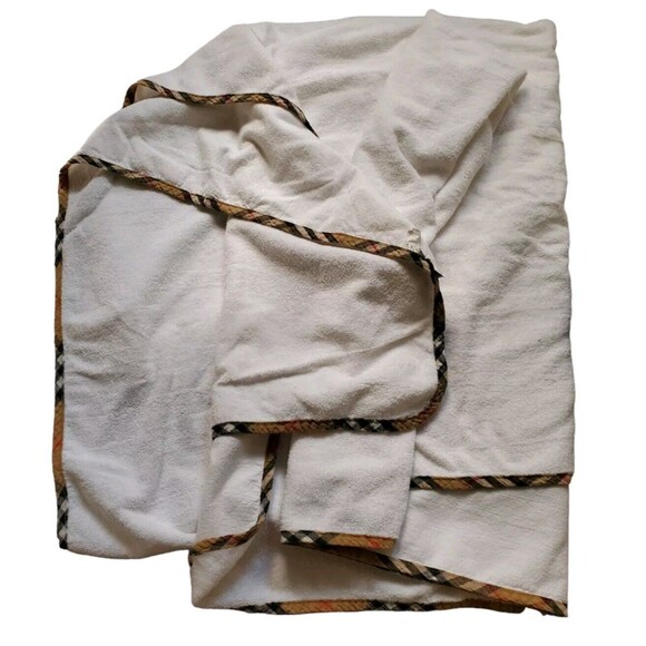 Burberry Towel Large Bath Pool Beach Rare White w Nova Check Piping Trim FLAWS - Picture 2 of 9